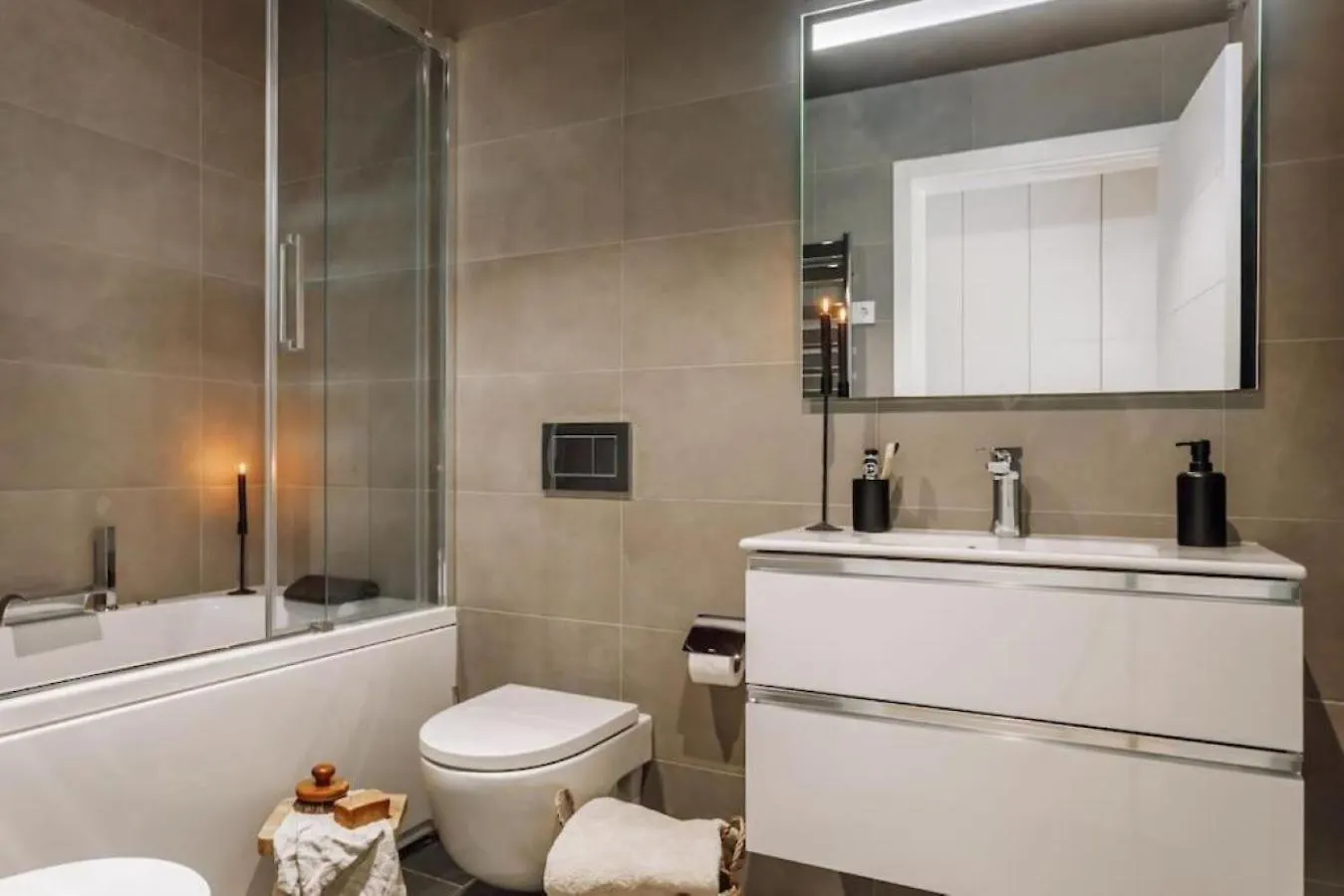 Apartment Lega - 2 Bedroom In Passeig De Gracia Barcelona